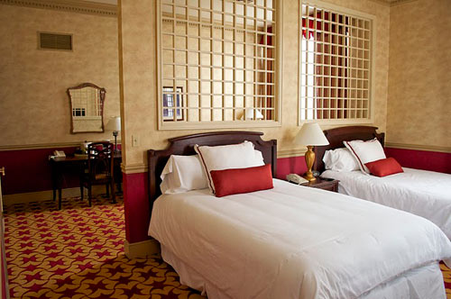 Detroit Riverwalk Hotel Rooms